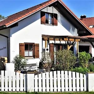  Ferienhaus Petra - Kleine Ferienvilla