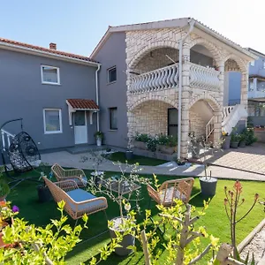 Limia , Pola Croazia