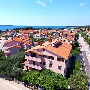Mira 1293 , Fažana Croazia